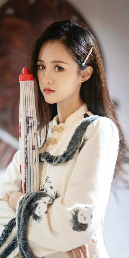 绝色青春,绽放岁月的璀璨光芒